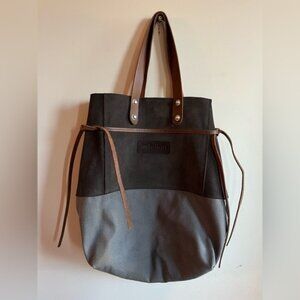 Estellon Two-Tone Leather Tote Bag - Black and Gray